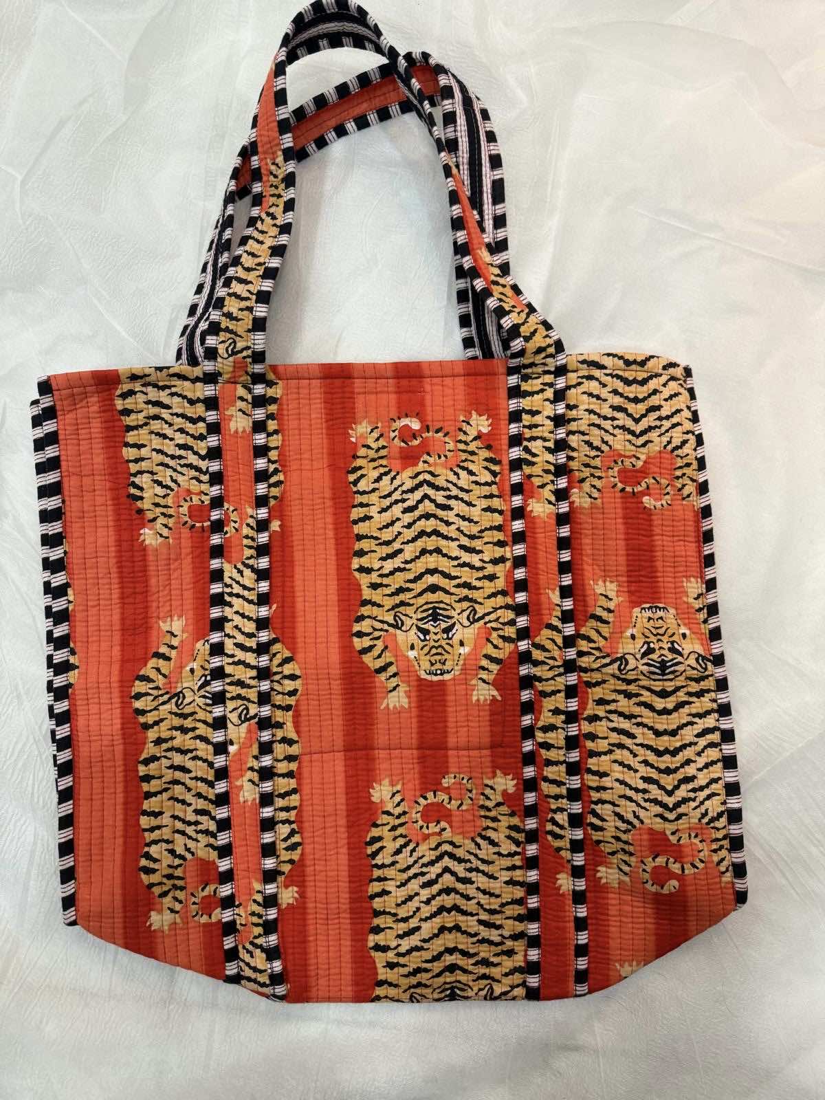 Coral Tiger Zipper Tote