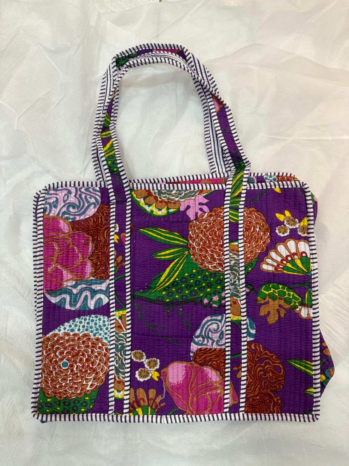 Dark Purple Floral Zipper Tote